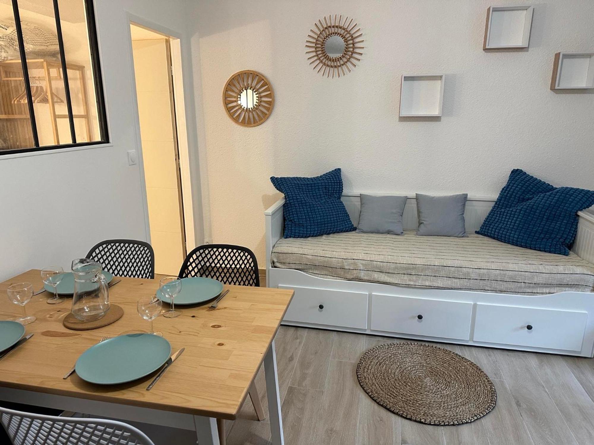 Appartement Climatise Avec Chambre Et Parking Privatif Locations Vld Camargue Saintes-Maries-de-la-Mer Eksteriør bilde