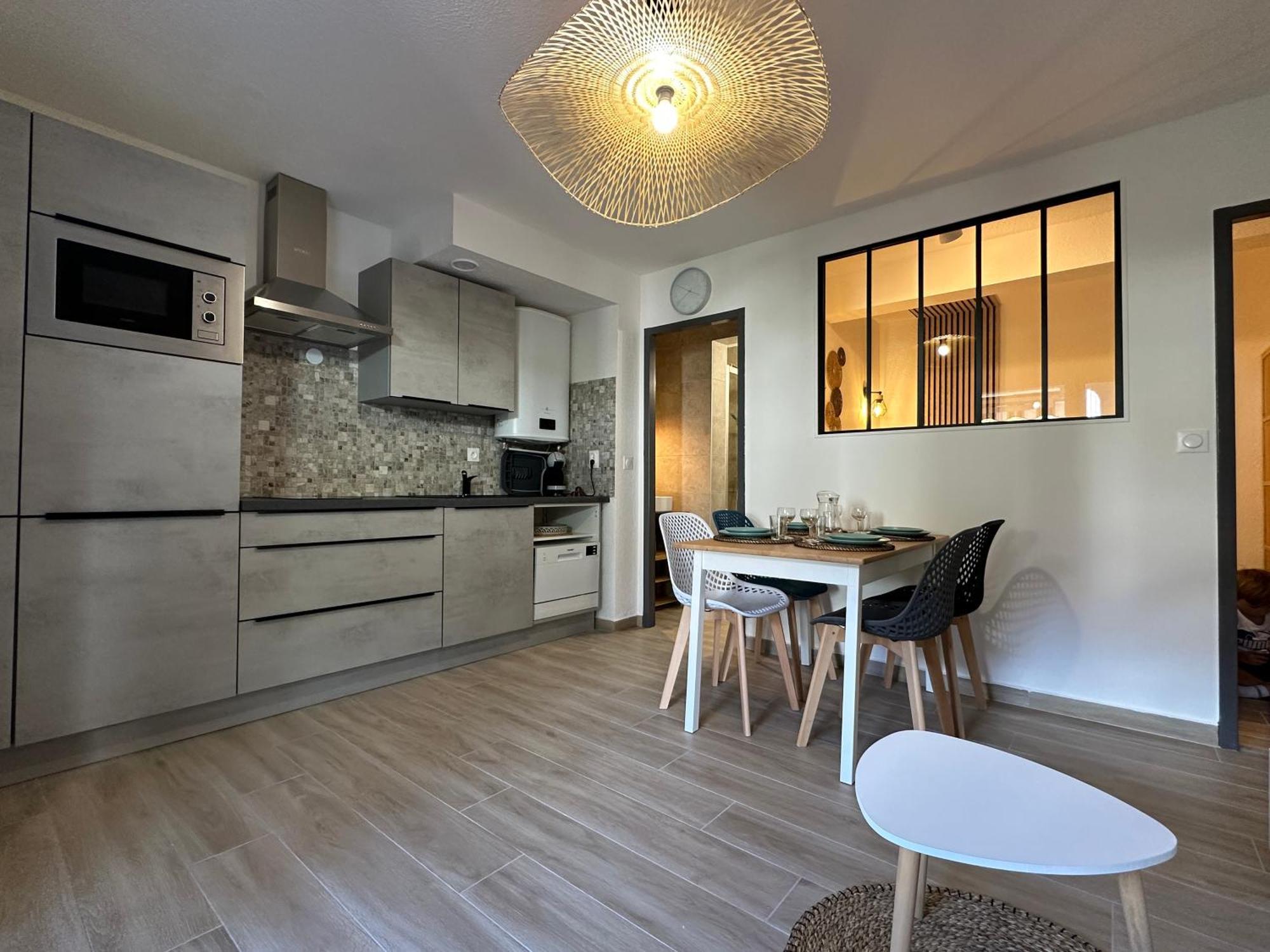 Appartement Climatise Avec Chambre Et Parking Privatif Locations Vld Camargue Saintes-Maries-de-la-Mer Eksteriør bilde